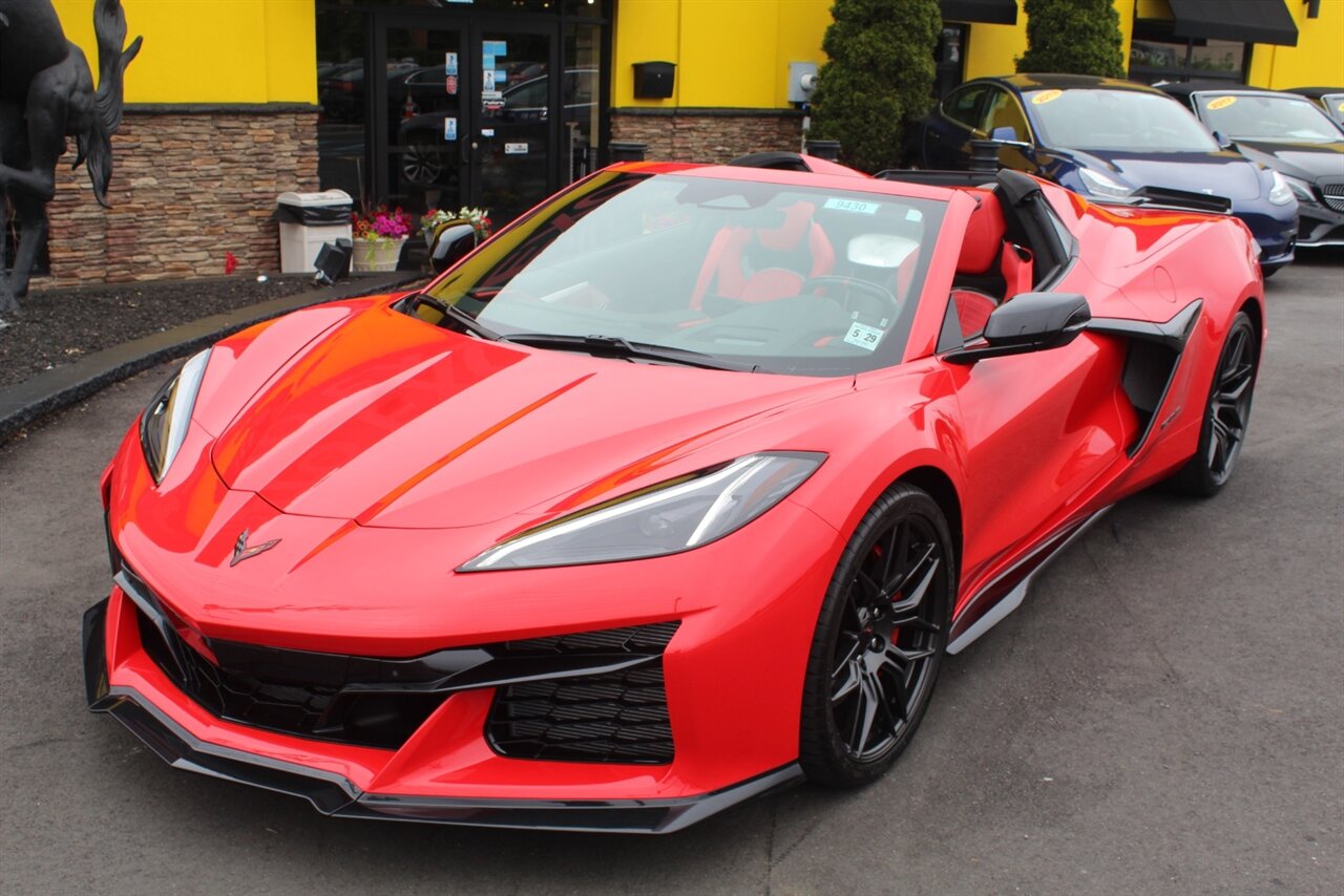 2024 Chevrolet Corvette Z06 - Photo 5 - Red Bank, NJ 07701