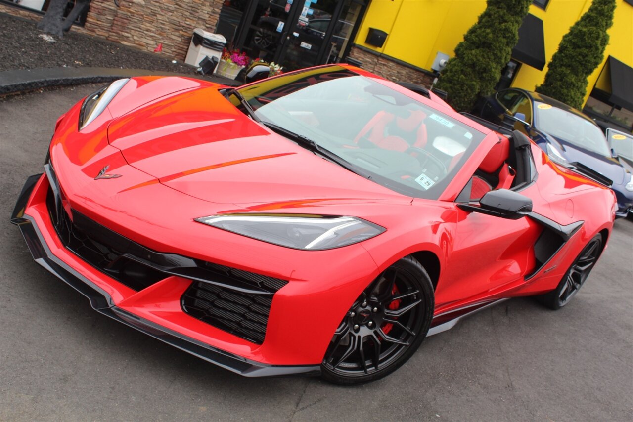 2024 Chevrolet Corvette Z06 - Photo 3 - Red Bank, NJ 07701