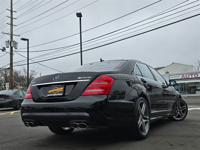 2010 Mercedes-Benz S 65 AMG  