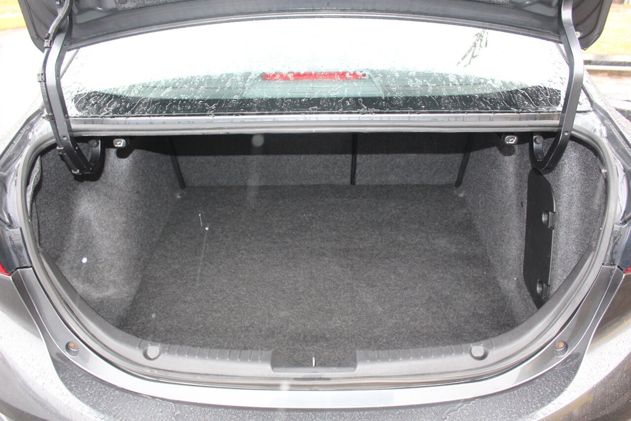 2014 Mazda Mazda3 i Sport - Photo 16 - Red Bank, NJ 07701