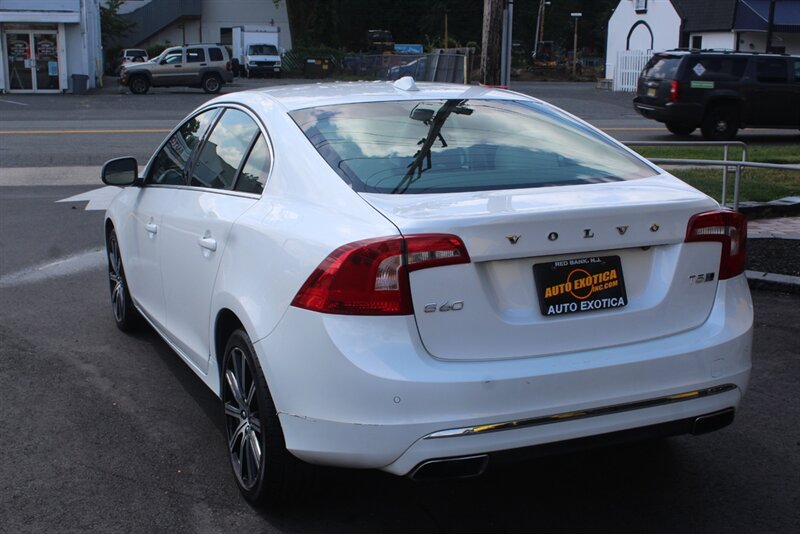 2017 Volvo S60 T5 Inscription Platinum  
