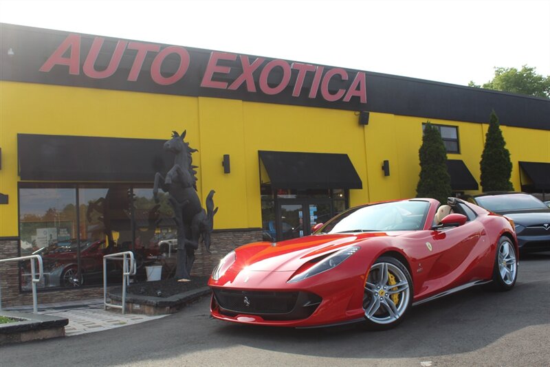 2022 Ferrari 812 GTS  