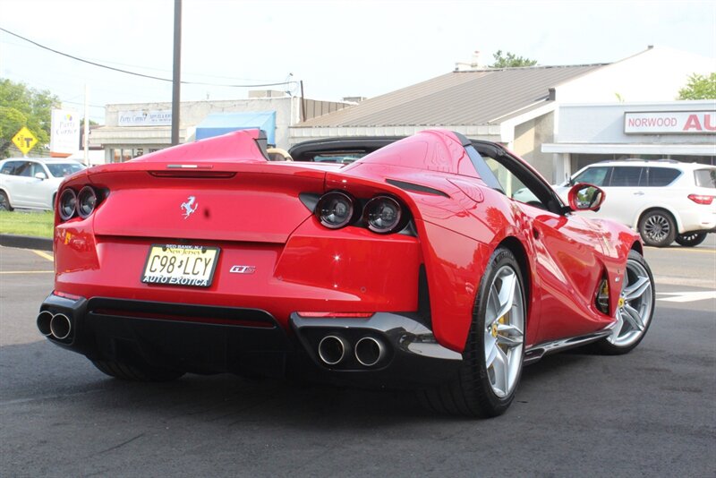 2022 Ferrari 812 GTS  