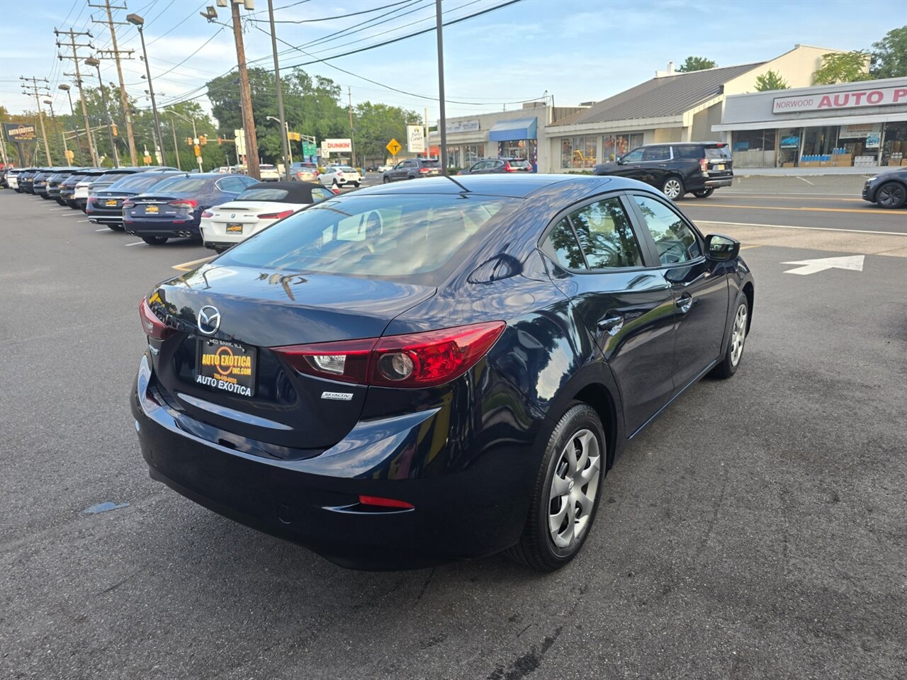 2017 Mazda Mazda3 Sport - Photo 3 - Red Bank, NJ 07701