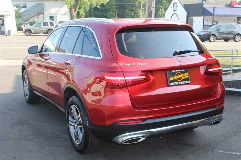 2018 Mercedes-Benz GLC 300 4MATIC  