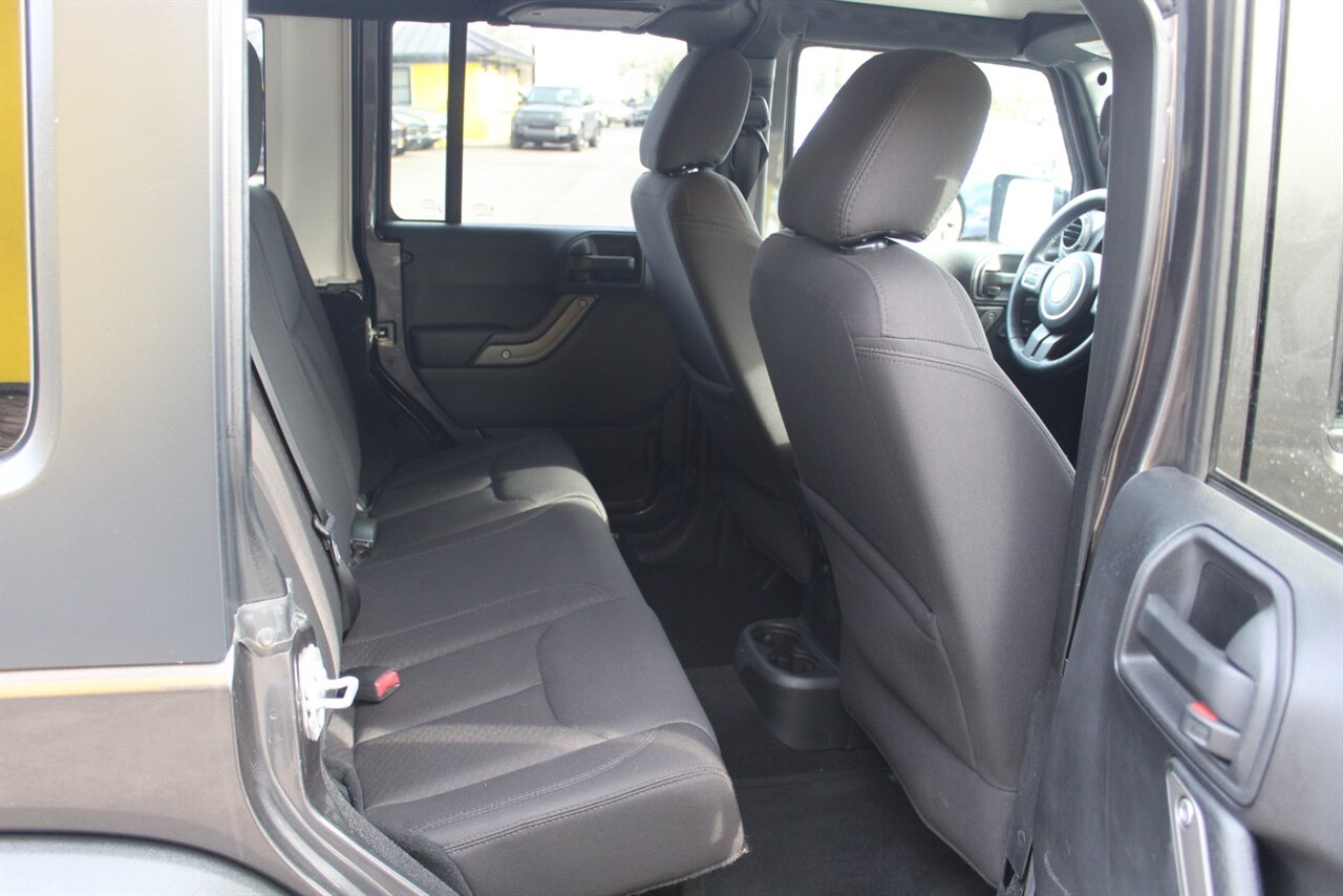 2017 Jeep Wrangler Unlimited Sport S - Photo 13 - Red Bank, NJ 07701