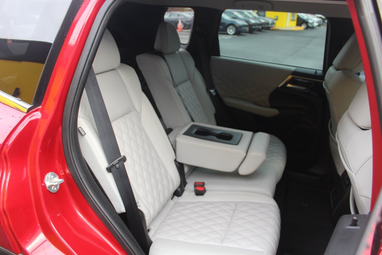 2022 Mitsubishi Outlander SEL Special Edition - Photo 17 - Red Bank, NJ 07701
