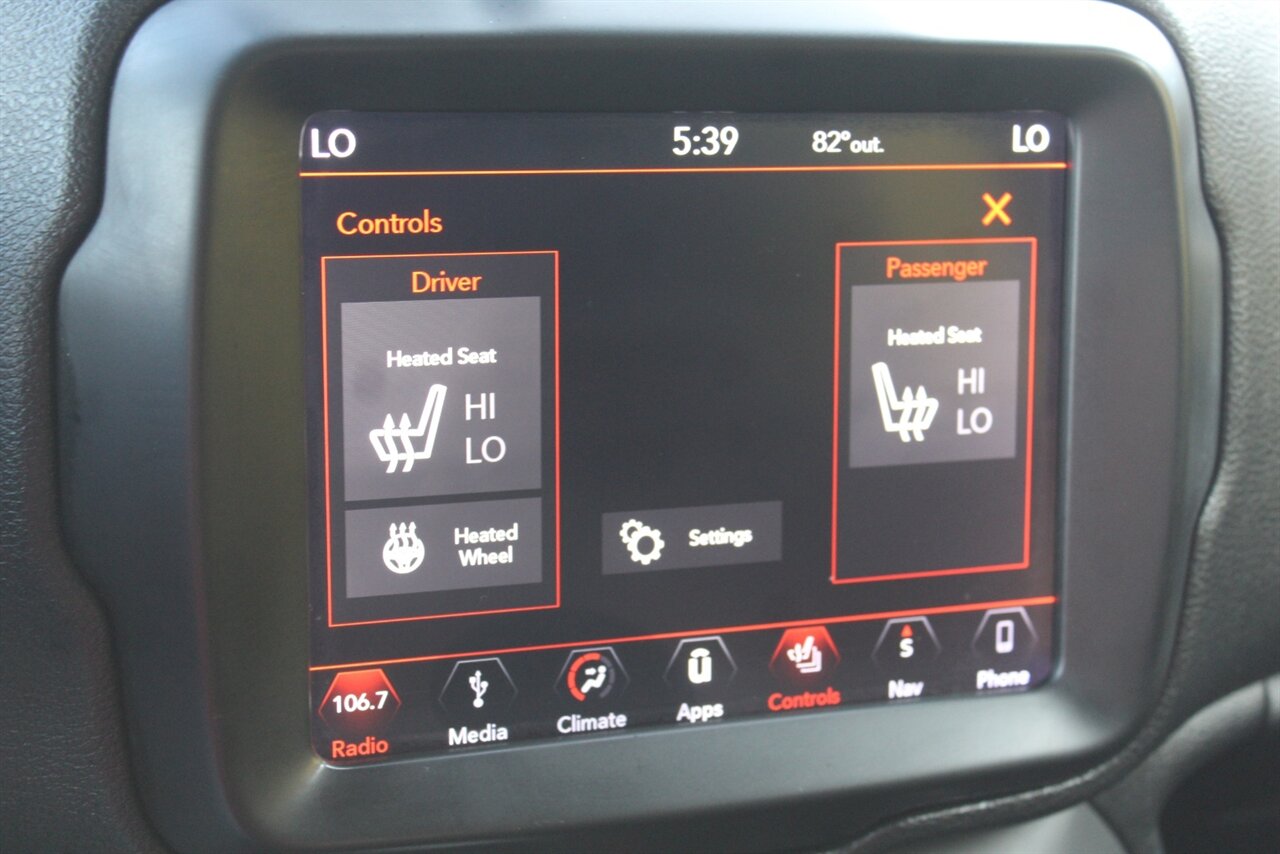2018 Jeep Renegade Latitude North Edition photo 9