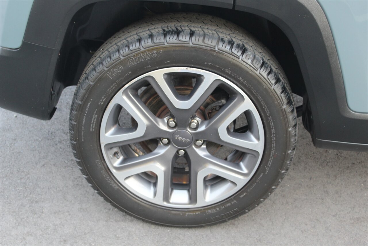 2018 Jeep Renegade Latitude North Edition photo 23