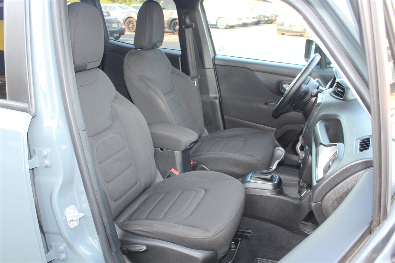 2018 Jeep Renegade Latitude North Edition photo 13