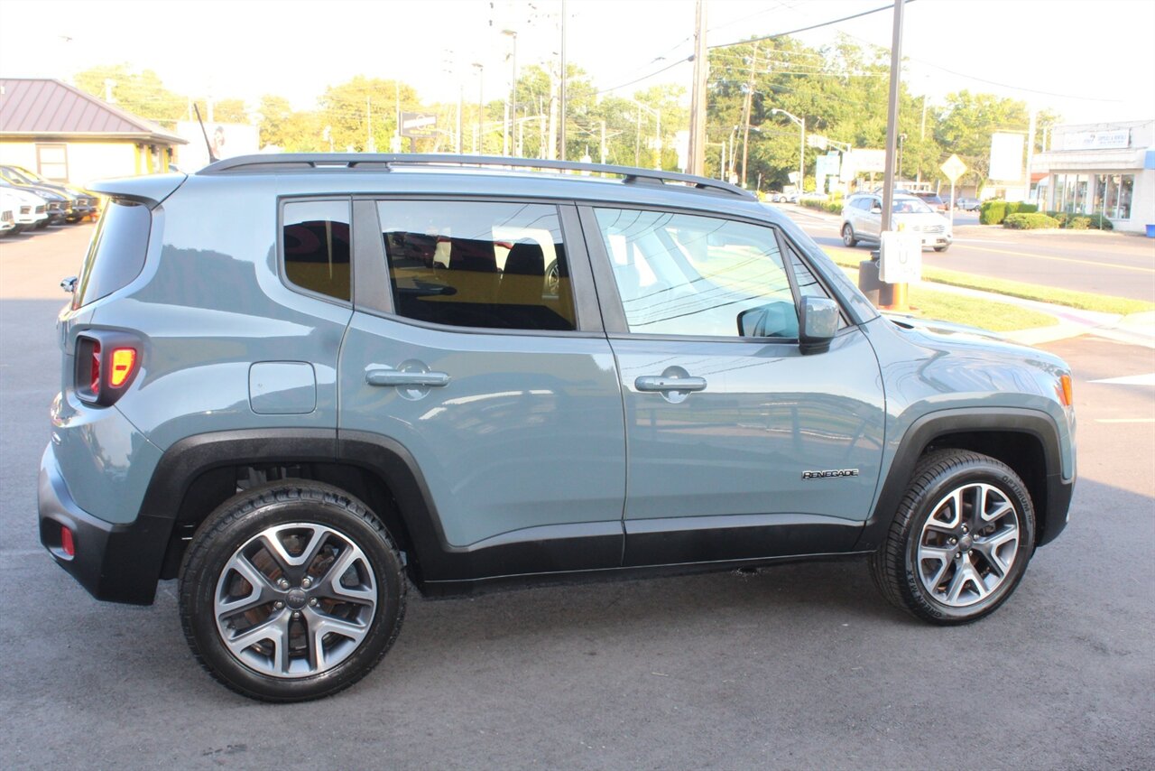 2018 Jeep Renegade Latitude North Edition photo 22