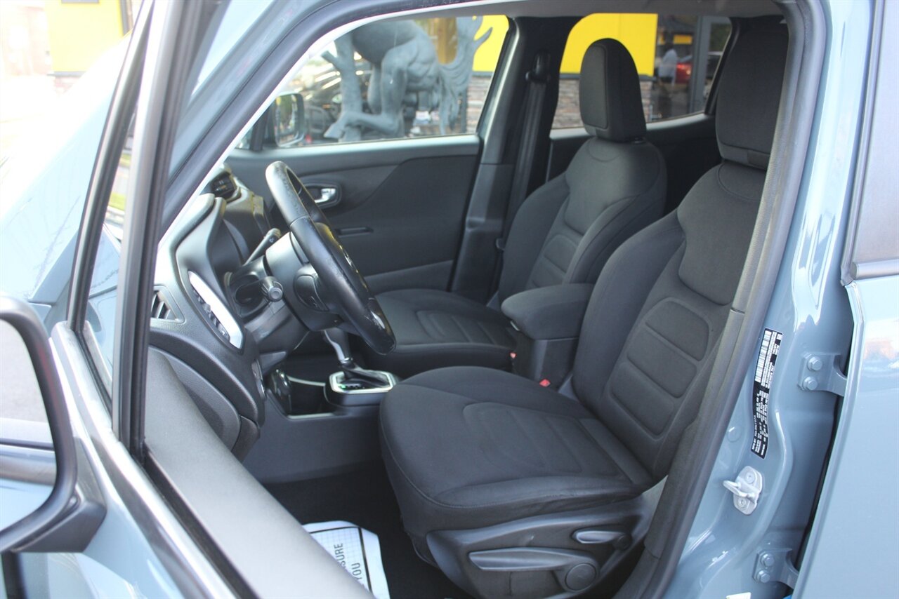 2018 Jeep Renegade Latitude North Edition photo 11