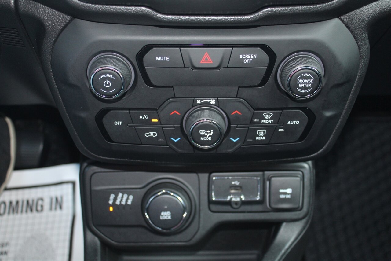 2018 Jeep Renegade Latitude North Edition photo 6