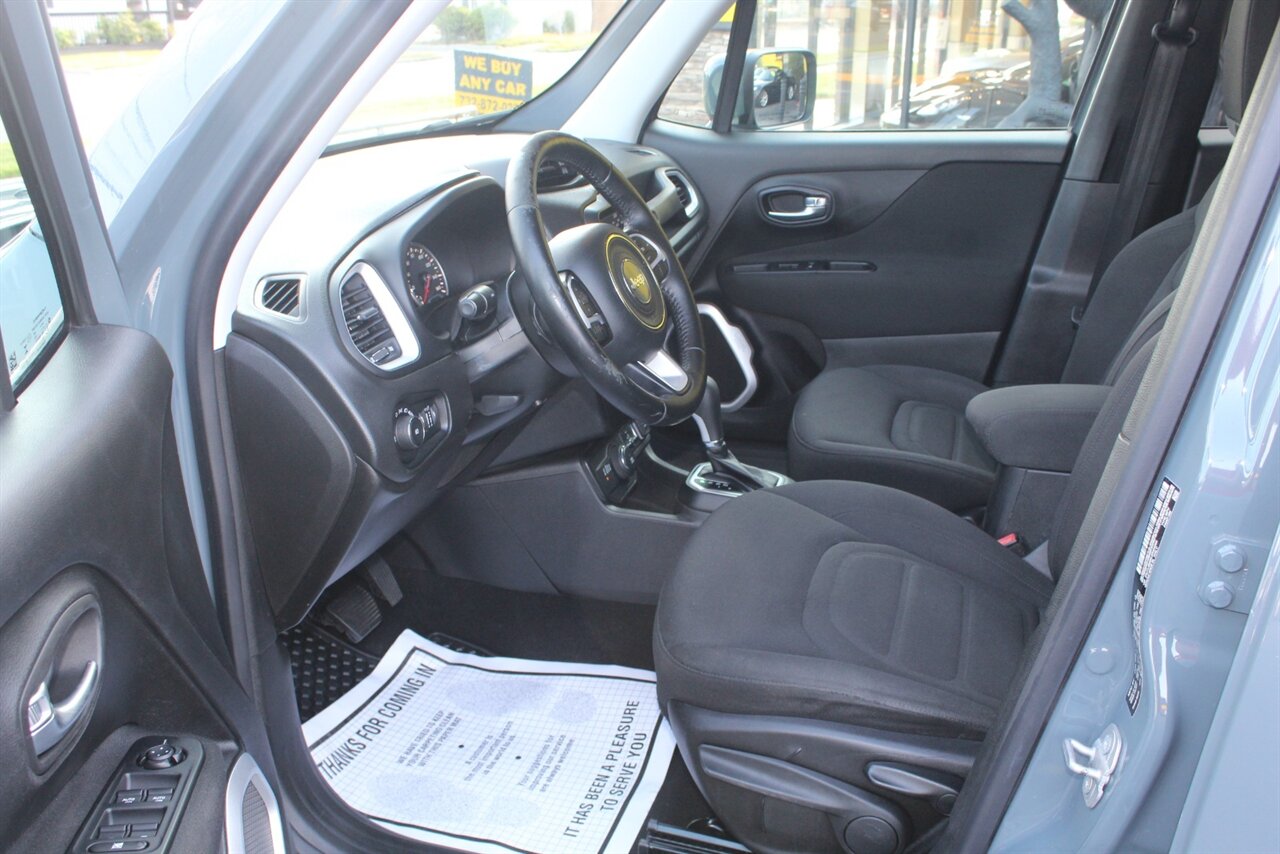 2018 Jeep Renegade Latitude North Edition photo 10