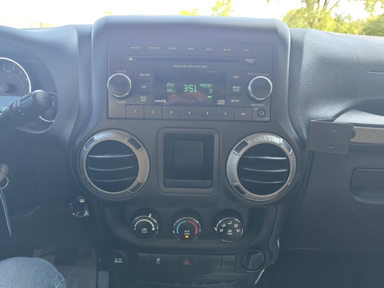 2016 Jeep Wrangler Unlimited Sport - Photo 7 - Red Bank, NJ 07701