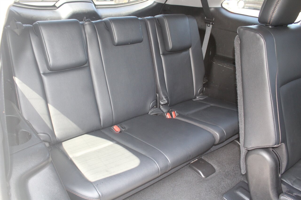 2019 Toyota Highlander XLE - Photo 17 - Red Bank, NJ 07701