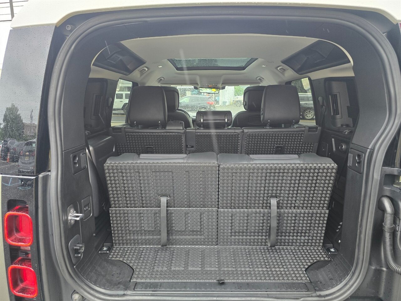 2020 Land Rover Defender 110 HSE - Photo 23 - Red Bank, NJ 07701