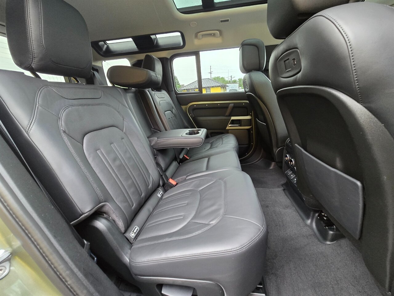 2020 Land Rover Defender 110 HSE - Photo 18 - Red Bank, NJ 07701