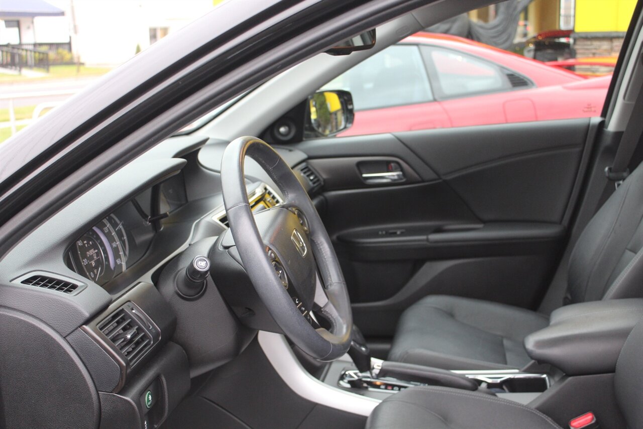 2015 Honda Accord EX-L   - Photo 16 - Red Bank, NJ 07701