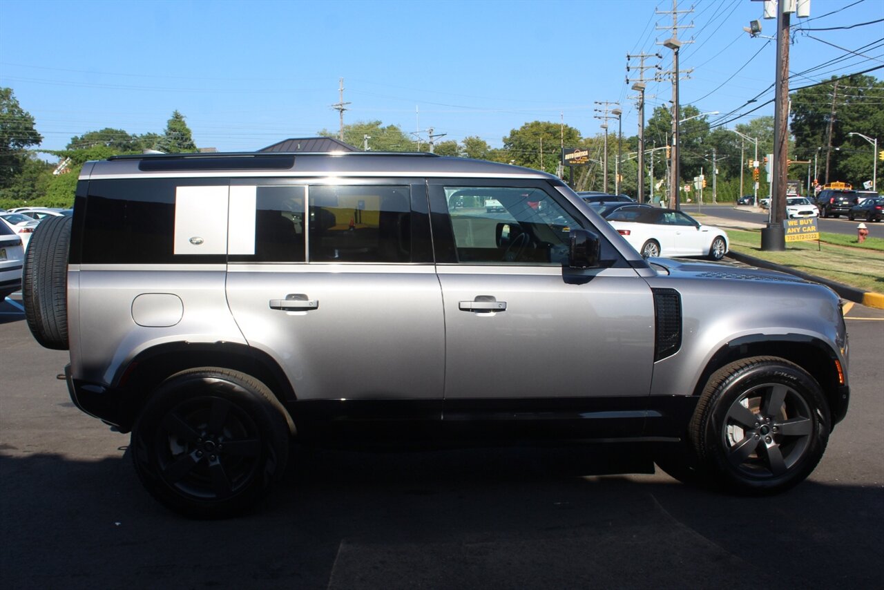 2022 Land Rover Defender 110 X-Dynamic SE - Photo 25 - Red Bank, NJ 07701