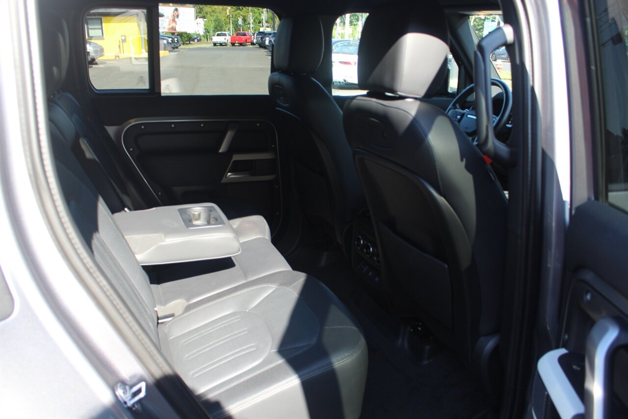 2022 Land Rover Defender 110 X-Dynamic SE - Photo 16 - Red Bank, NJ 07701
