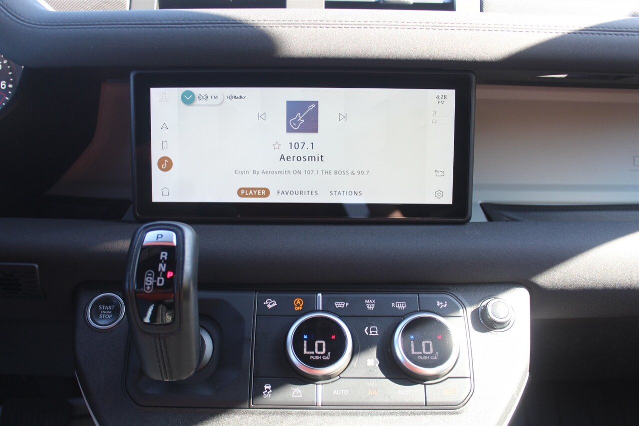 2022 Land Rover Defender 110 X-Dynamic SE - Photo 7 - Red Bank, NJ 07701