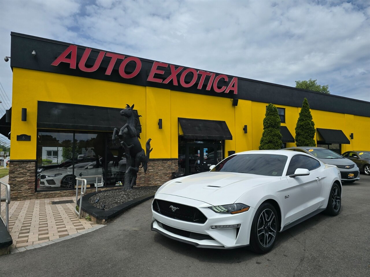 2020 Ford Mustang GT   - Photo 1 - Red Bank, NJ 07701
