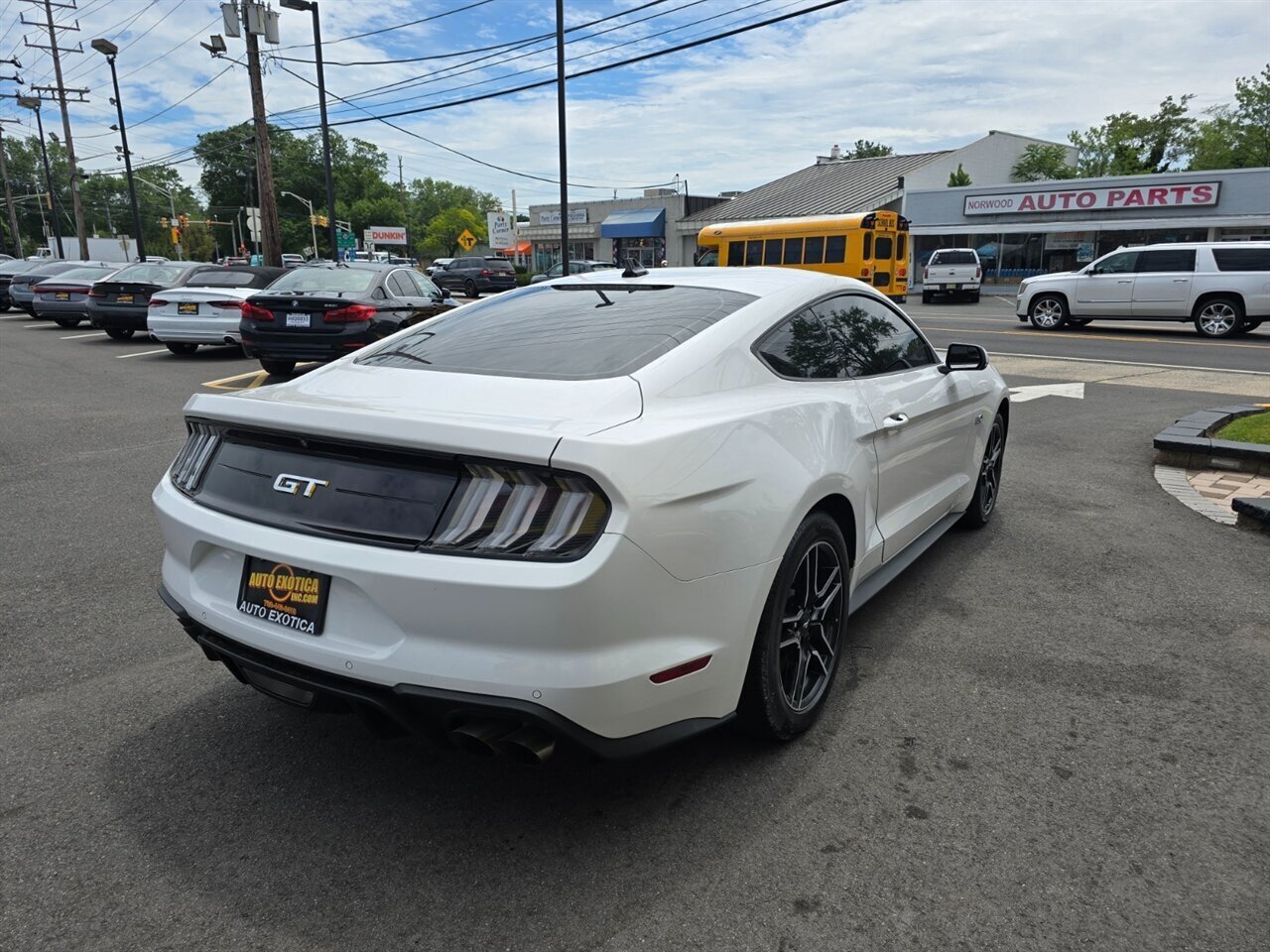 2020 Ford Mustang GT - Photo 3 - Red Bank, NJ 07701