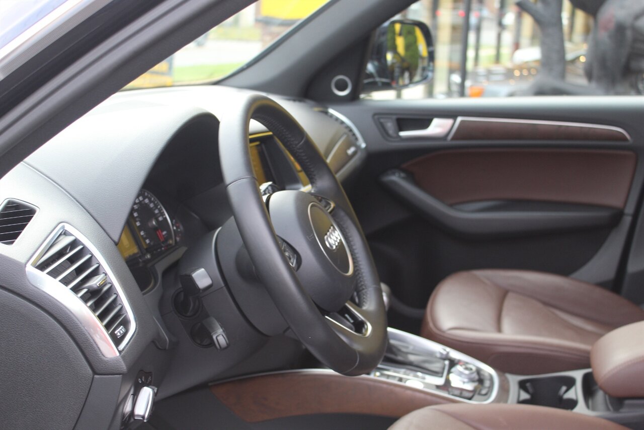 2017 Audi Q5 3.0T Premium Plus photo 17