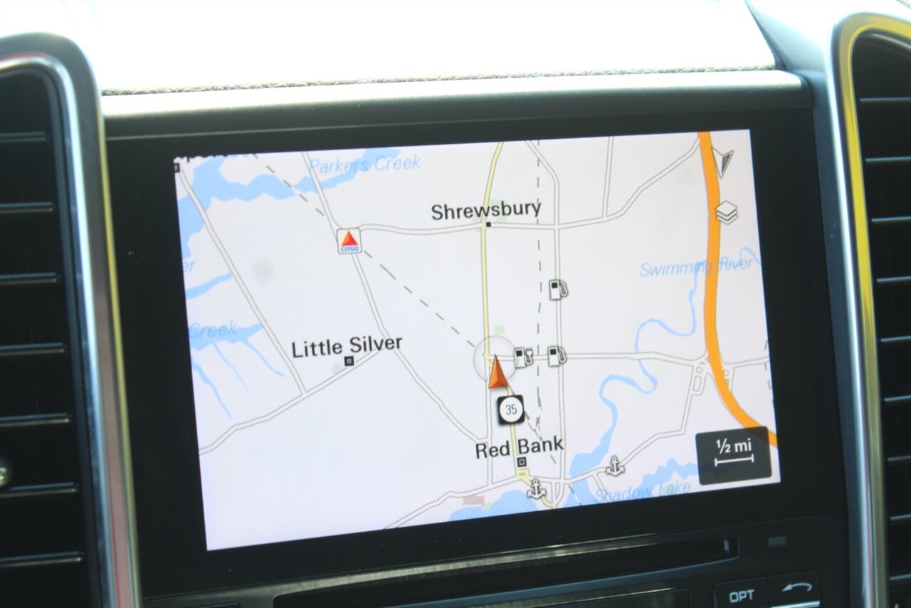 2018 Porsche Cayenne S - Photo 10 - Red Bank, NJ 07701
