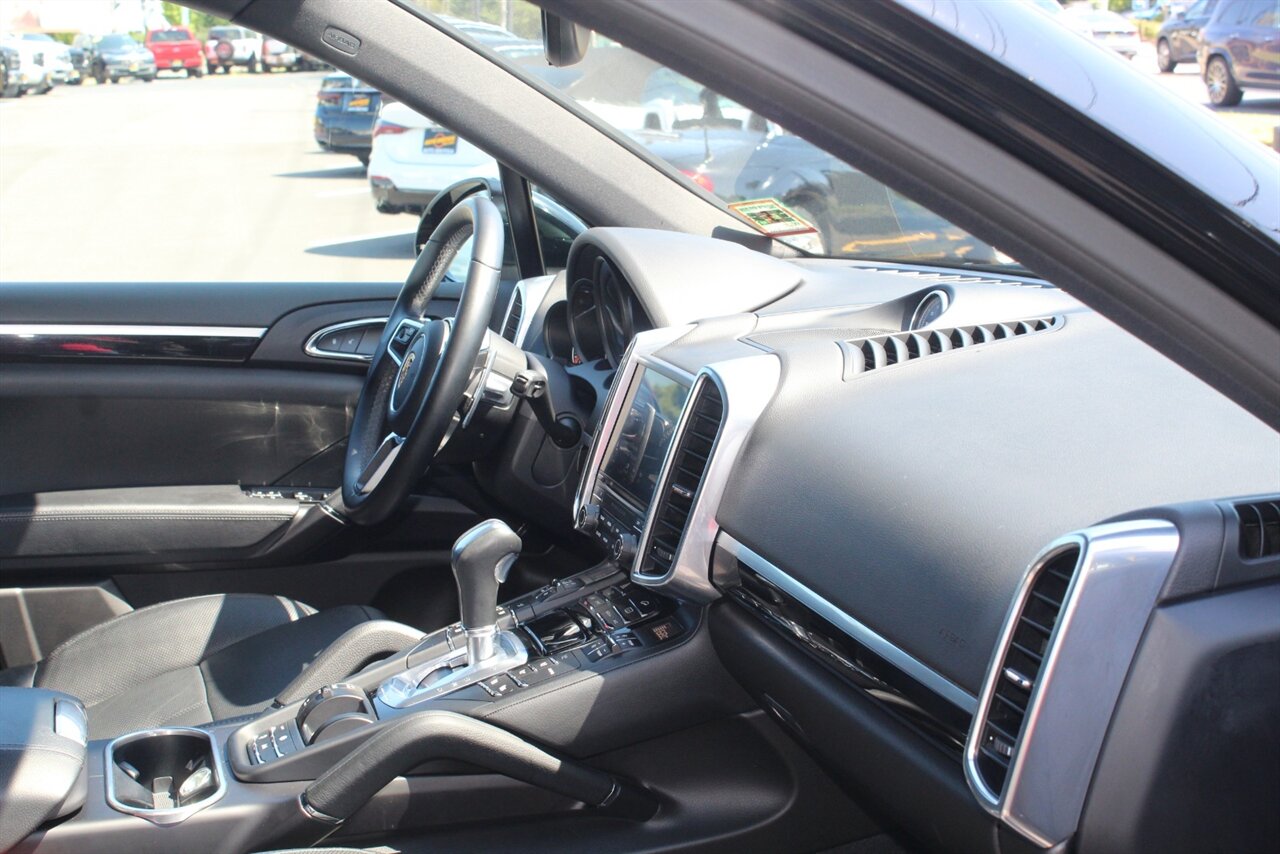 2018 Porsche Cayenne S - Photo 20 - Red Bank, NJ 07701