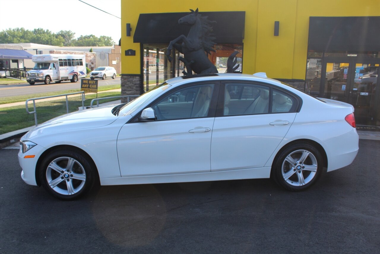 2013 BMW 328i xDrive - Photo 21 - Red Bank, NJ 07701