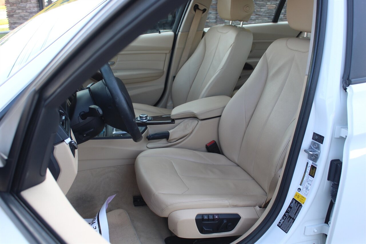 2013 BMW 328i xDrive - Photo 11 - Red Bank, NJ 07701