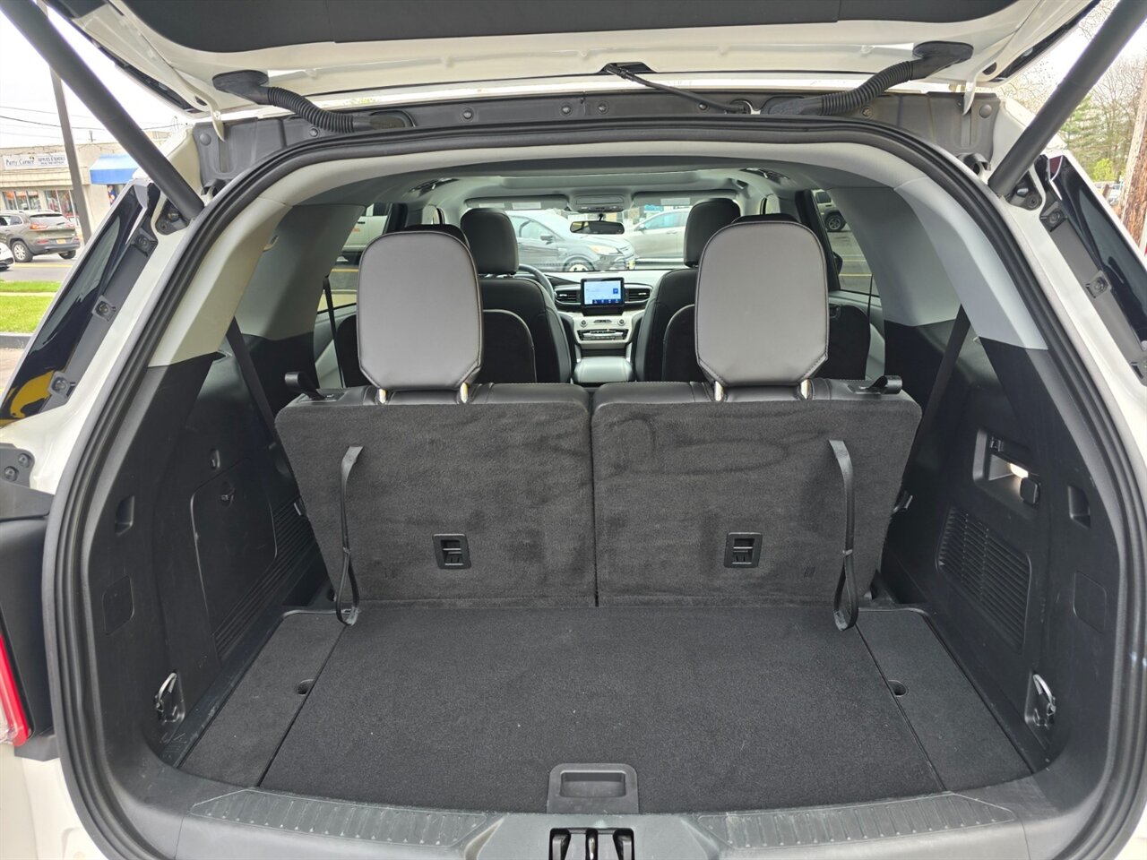 2023 Ford Explorer XLT - Photo 21 - Red Bank, NJ 07701