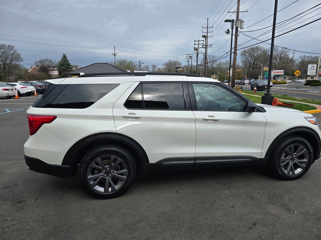 2023 Ford Explorer XLT - Photo 25 - Red Bank, NJ 07701