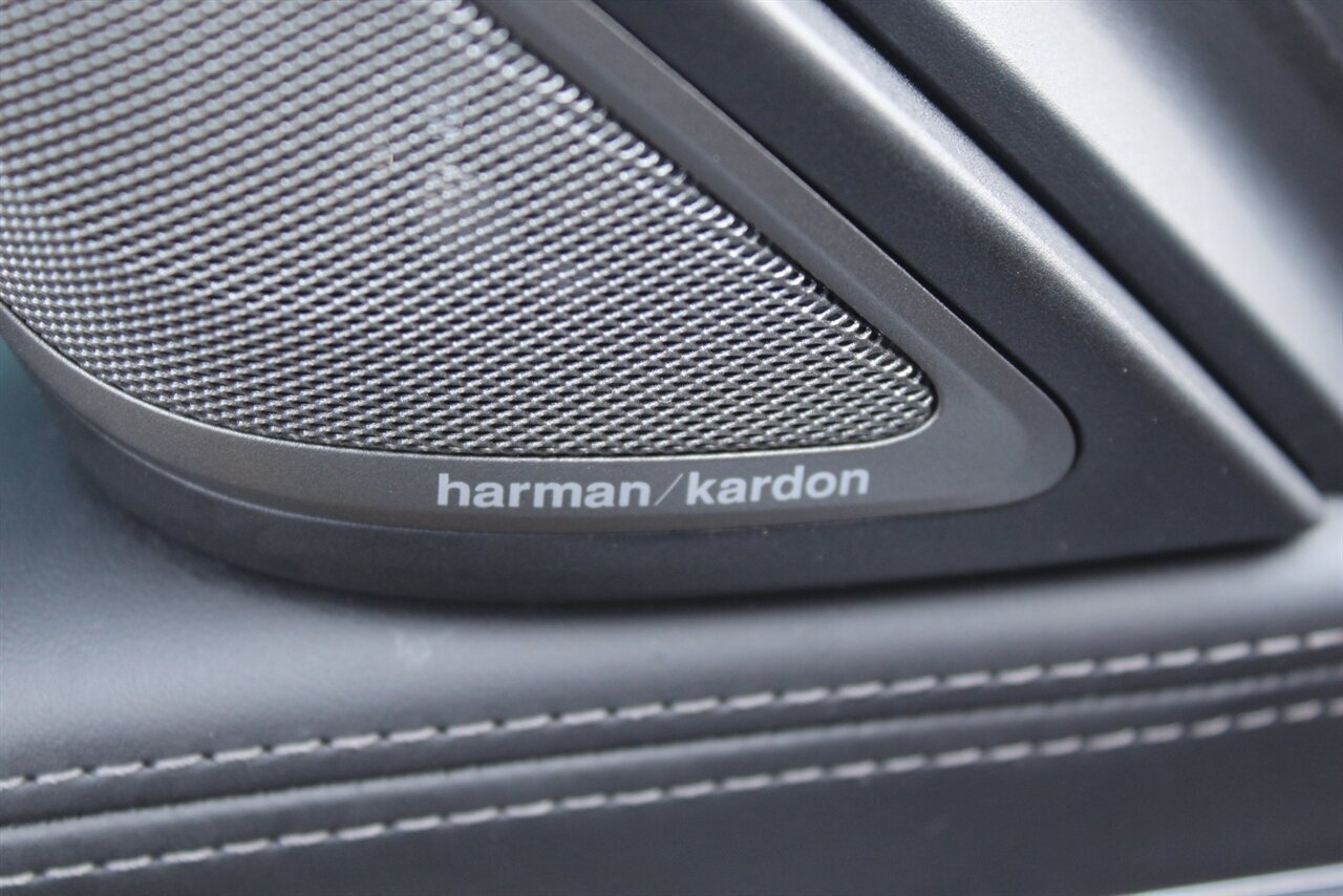 2021 BMW 750i xDrive - Photo 16 - Red Bank, NJ 07701