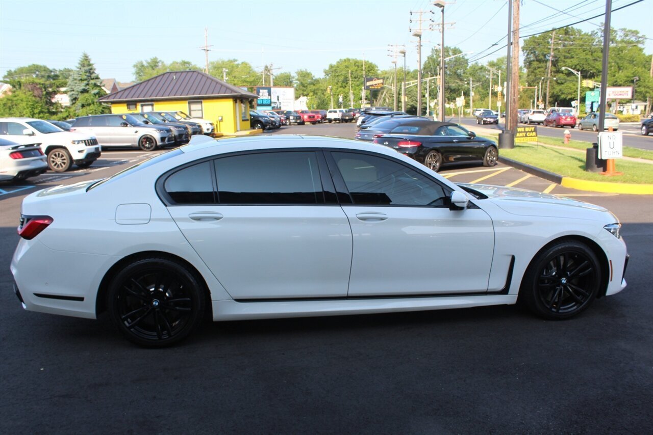 2021 BMW 750i xDrive - Photo 30 - Red Bank, NJ 07701
