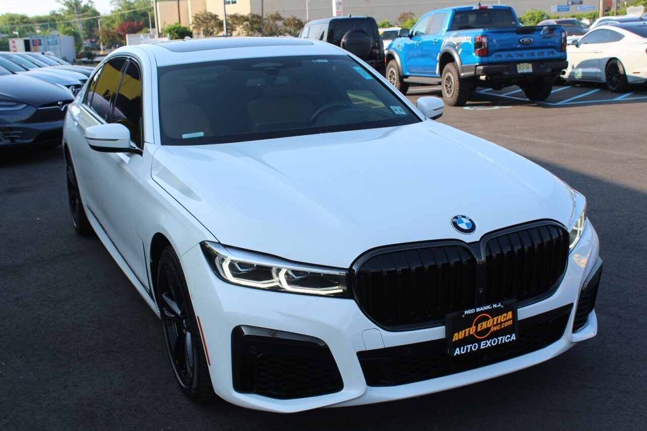 2021 BMW 750i xDrive - Photo 4 - Red Bank, NJ 07701