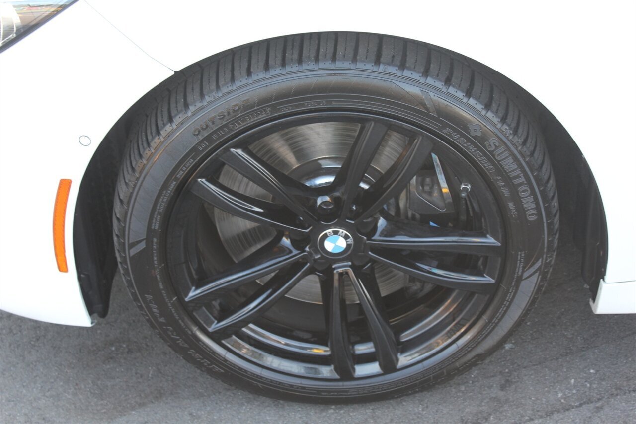 2021 BMW 750i xDrive - Photo 33 - Red Bank, NJ 07701