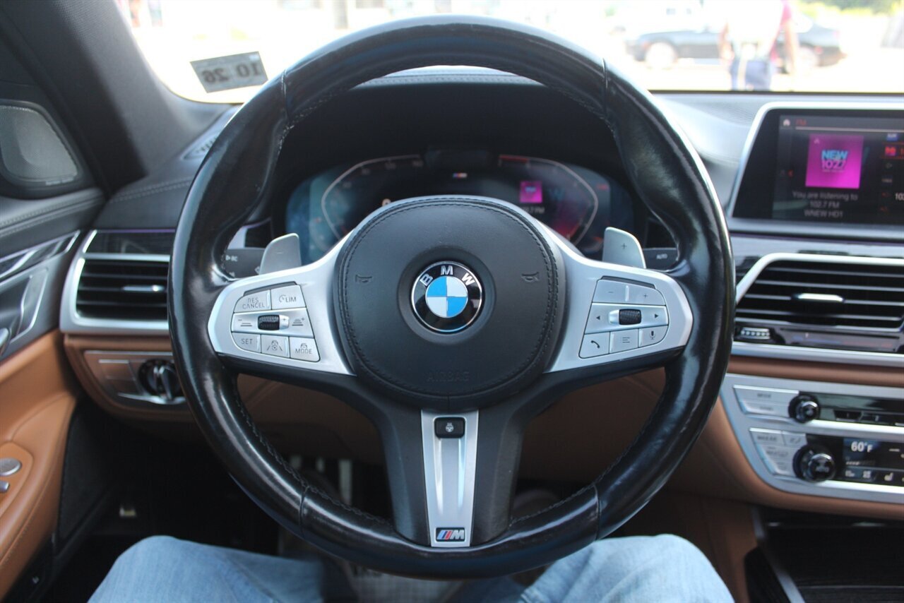 2021 BMW 750i xDrive - Photo 6 - Red Bank, NJ 07701