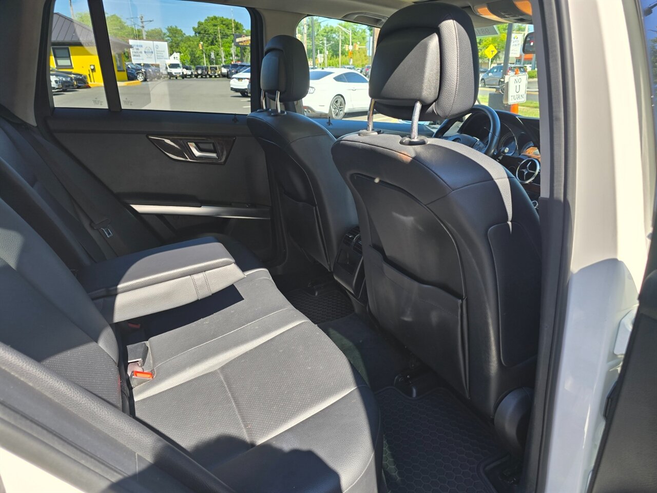 2015 Mercedes-Benz GLK 350 4MATIC - Photo 15 - Red Bank, NJ 07701