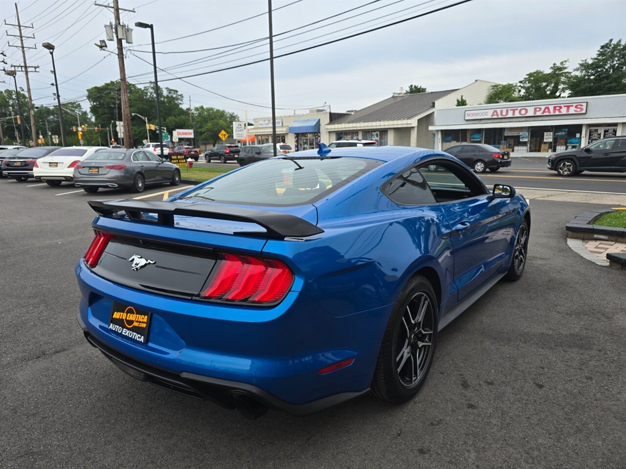2021 Ford Mustang EcoBoost Premium - Photo 3 - Red Bank, NJ 07701