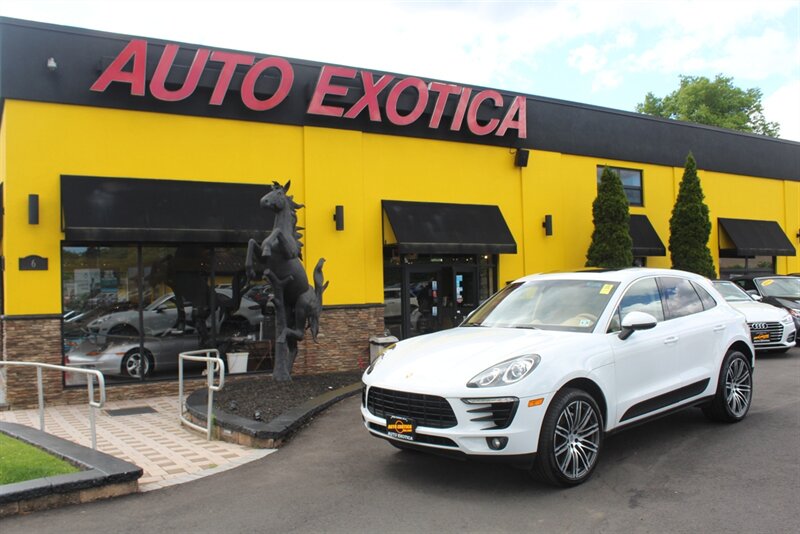 2016 Porsche Macan S  