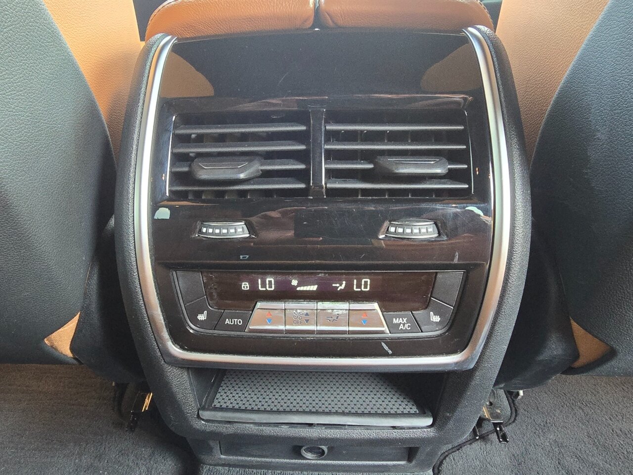 2021 BMW X5 xDrive40i - Photo 9 - Red Bank, NJ 07701