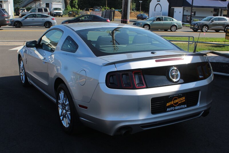 2014 Ford Mustang V6 Premium  