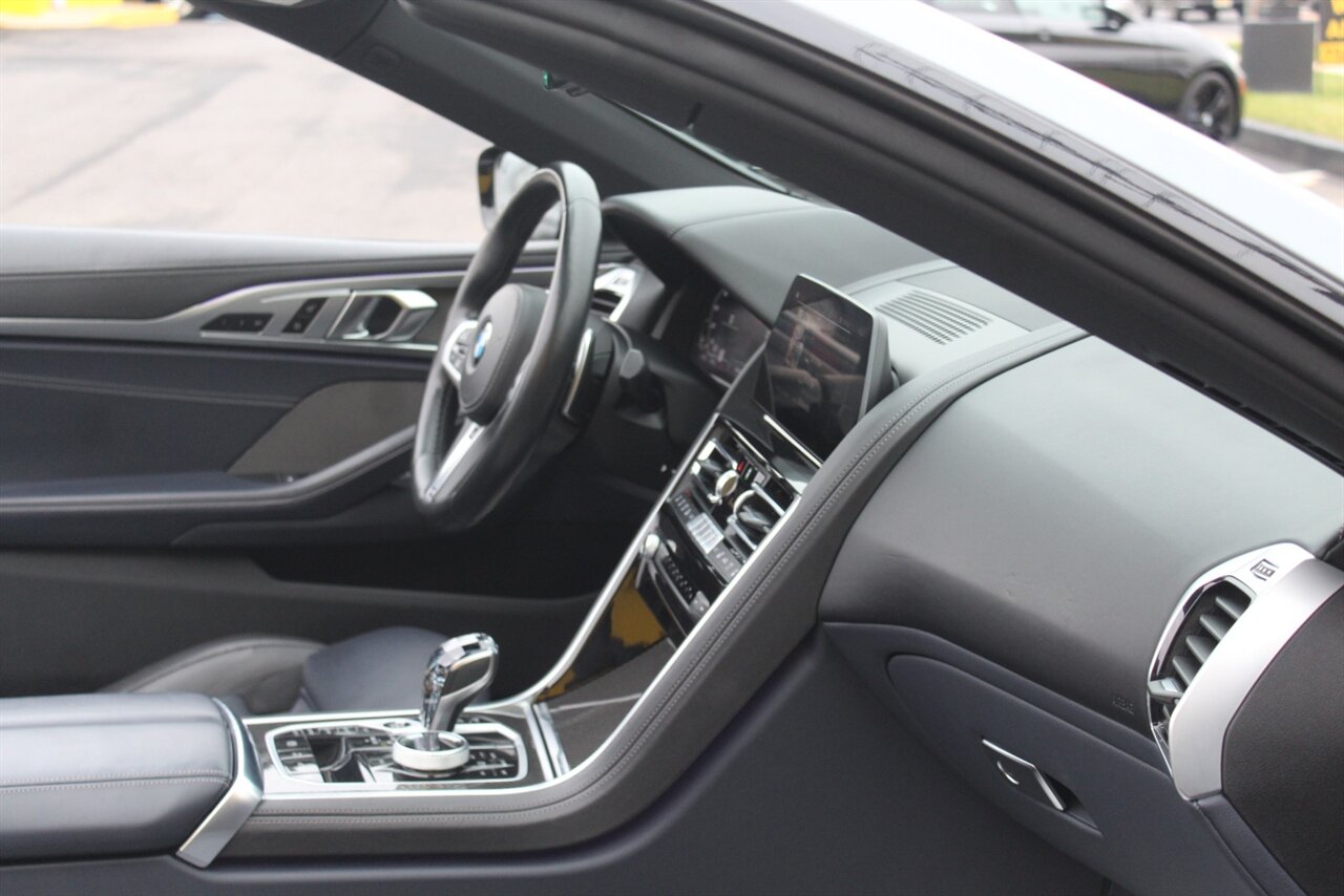 2022 BMW M850xi Convertible - Photo 26 - Red Bank, NJ 07701