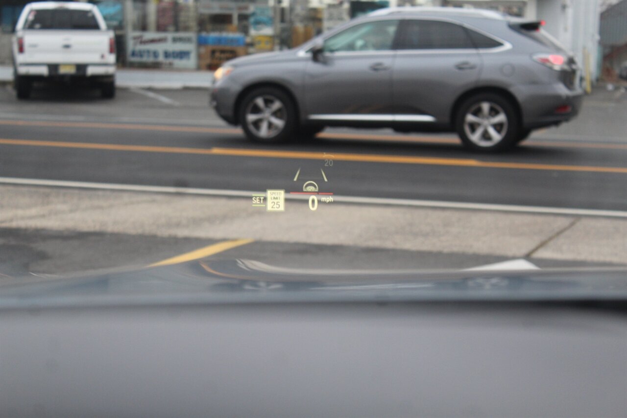 2022 BMW M850xi Convertible - Photo 17 - Red Bank, NJ 07701