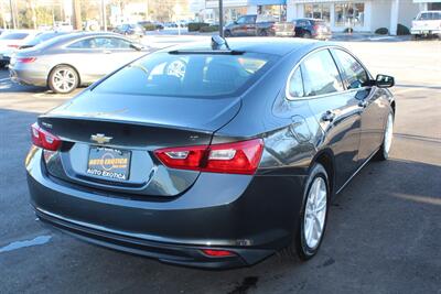 2018 Chevrolet Malibu LT   - Photo 3 - Red Bank, NJ 07701