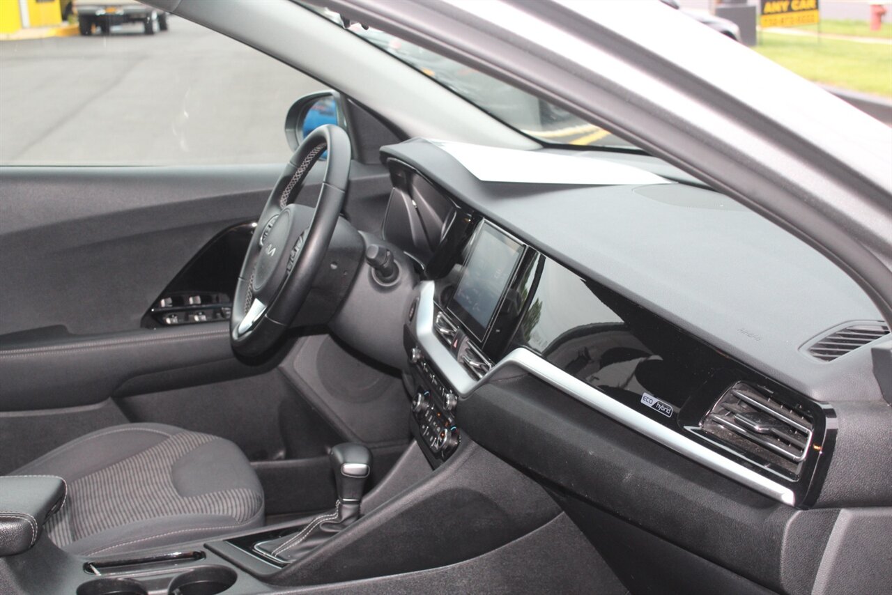 2022 Kia Niro LXS - Photo 17 - Red Bank, NJ 07701