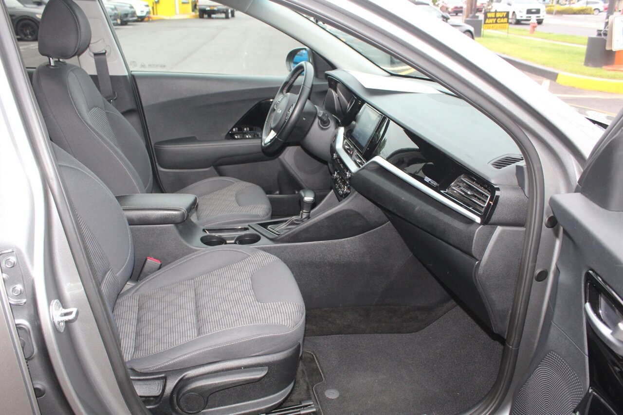 2022 Kia Niro LXS - Photo 12 - Red Bank, NJ 07701